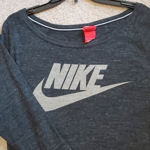 Nike top